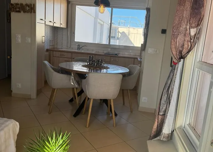 Apartment Terrace In Full Sun *